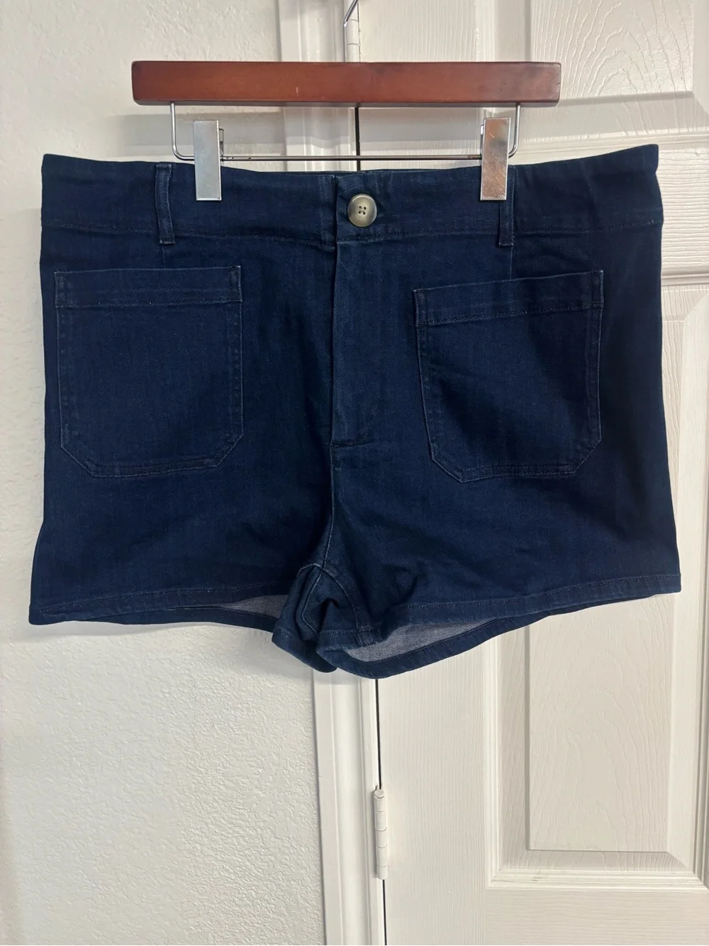 Maeve by Anthropologie High-Rise Colette Shorts in Dark Denim Size 18W - Picture 2 of 4